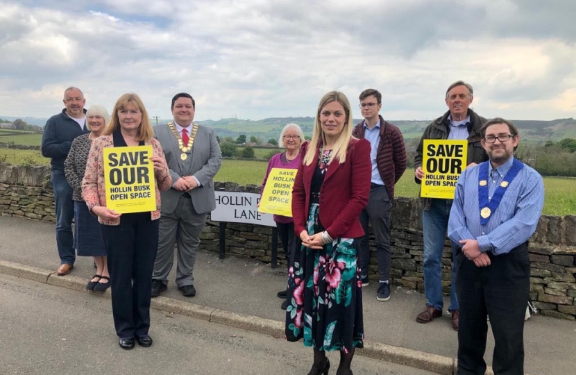 Miriam Cates MP campaigning at Hollin Busk