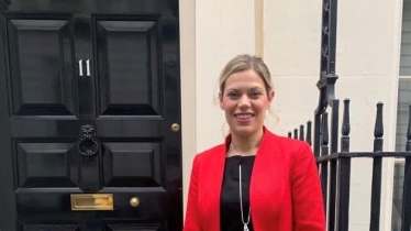 Miriam Cates MP outside 11 Downing Street